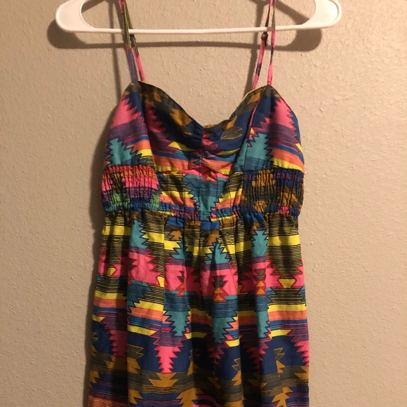 Pretty Aztec Dress - Picture 3 of 4
